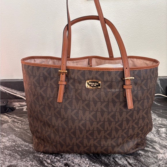 Michael Kors Handbags - Michael Kors Signature Brown Tote